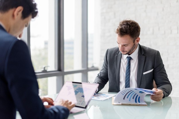 What Is a Registered Investment Adviser (RIA) and Why Does It Matter?